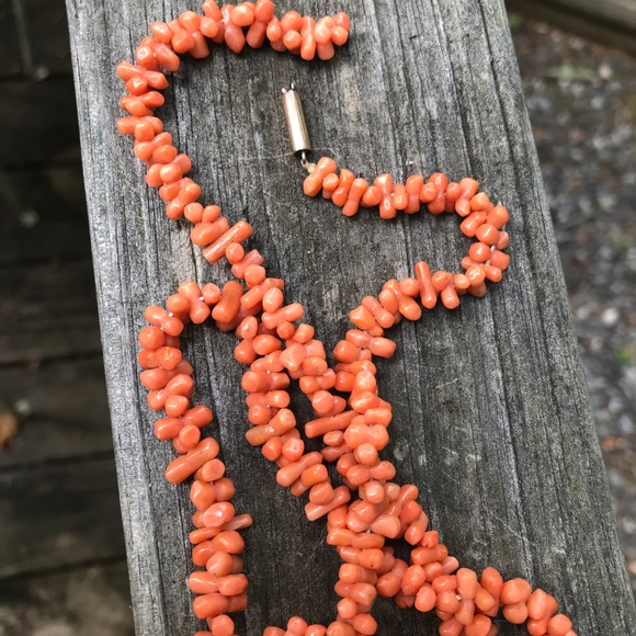 Vintage Real Coral long Necklace Gold clasp - Picture 6 of 9